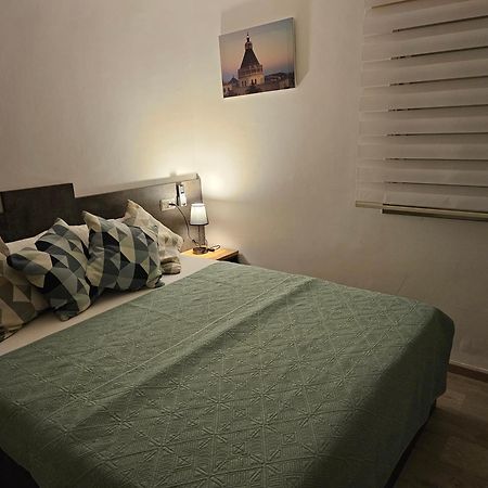 Maria'S Guesthouse - Uphill View Of Nazareth F Esterno foto