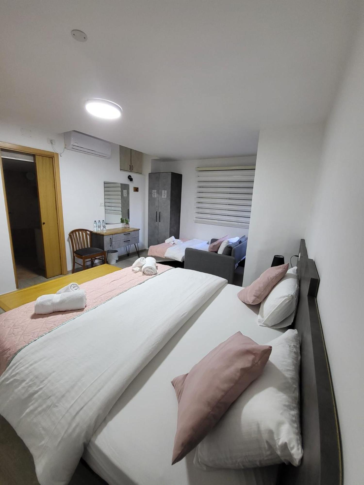 Maria'S Guesthouse - Uphill View Of Nazareth F Esterno foto